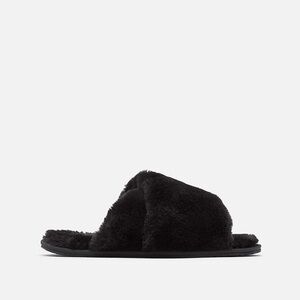 Size 5 Ladies Sorel Women's Black Plush Slippers
